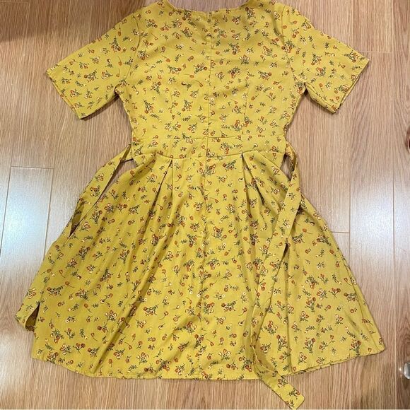Yellow Floral Mini Wrap Dress from Korea - XS-S - Picture 5 of 13